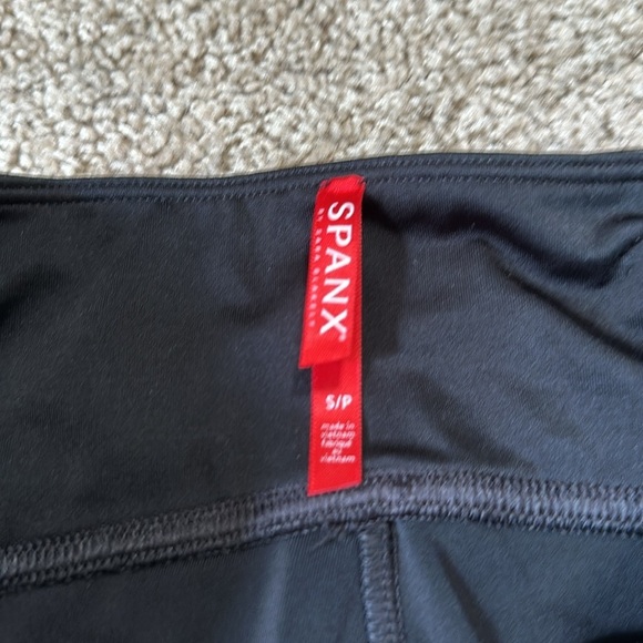 SPANX Faux Leather High Rise Leggings Black Women’s Size Small - Picture 4 of 5